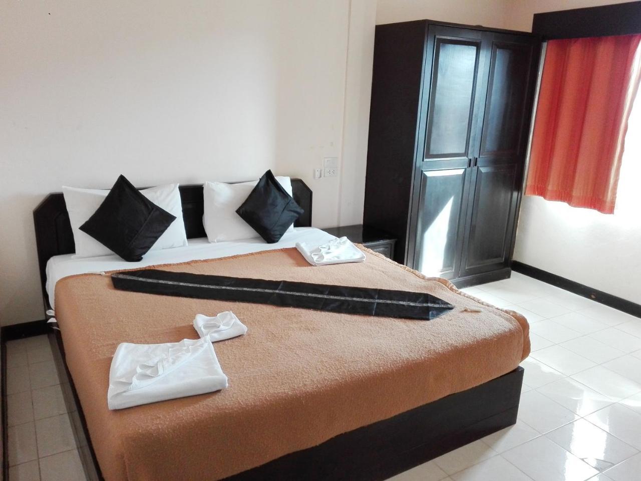 Ramaz Hotel Patong Exterior foto